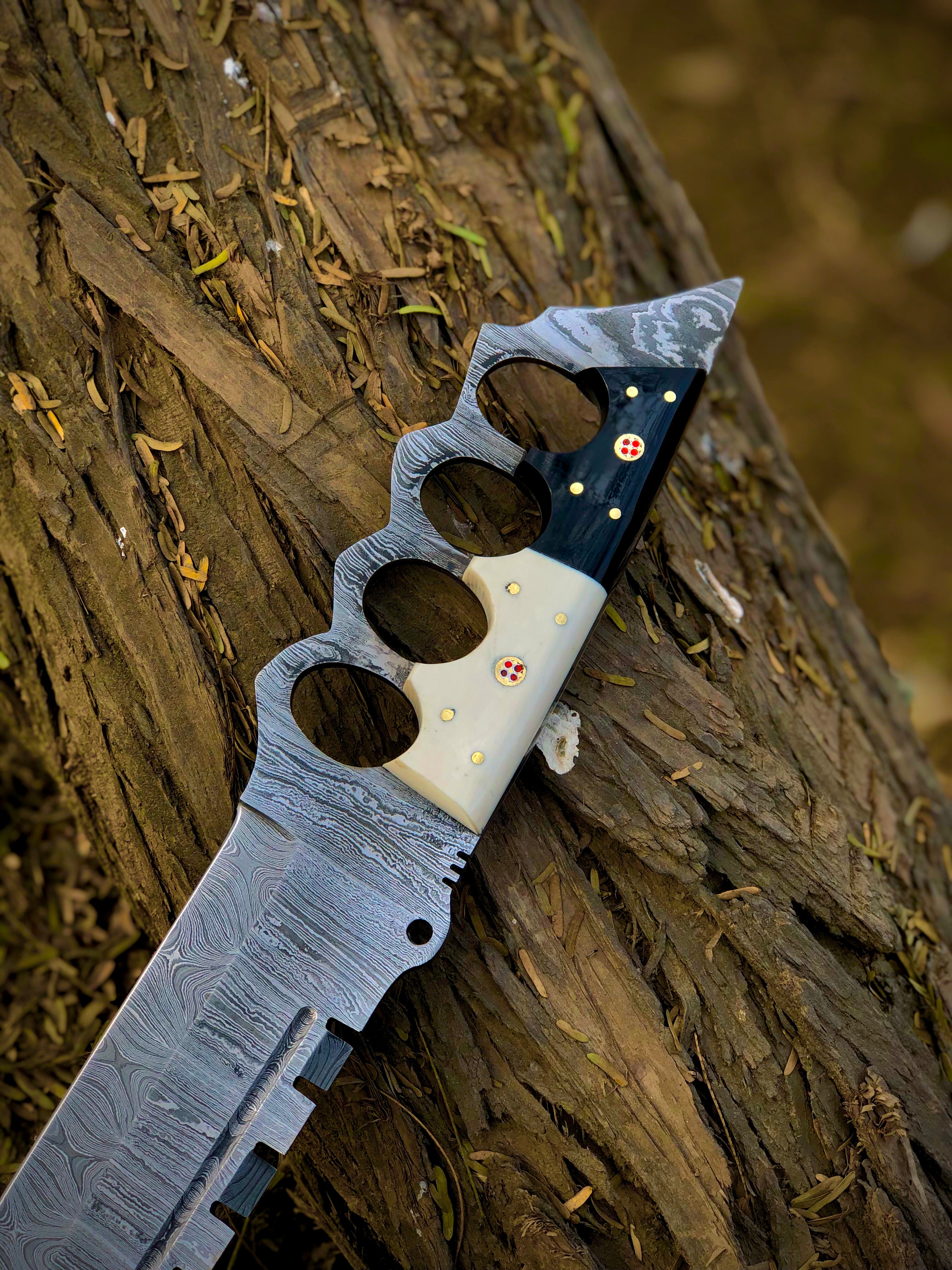 Knuckle Special – Handmade Damascus Steel Knuckle Handle Knife with Sheath