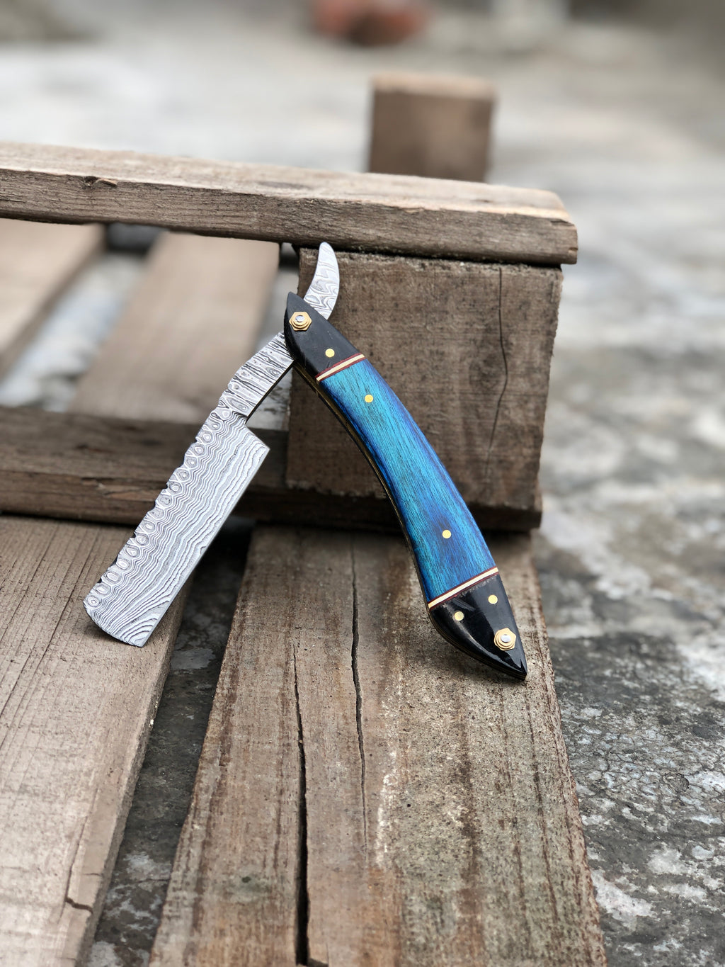 Handmade Damascus Straight Razor