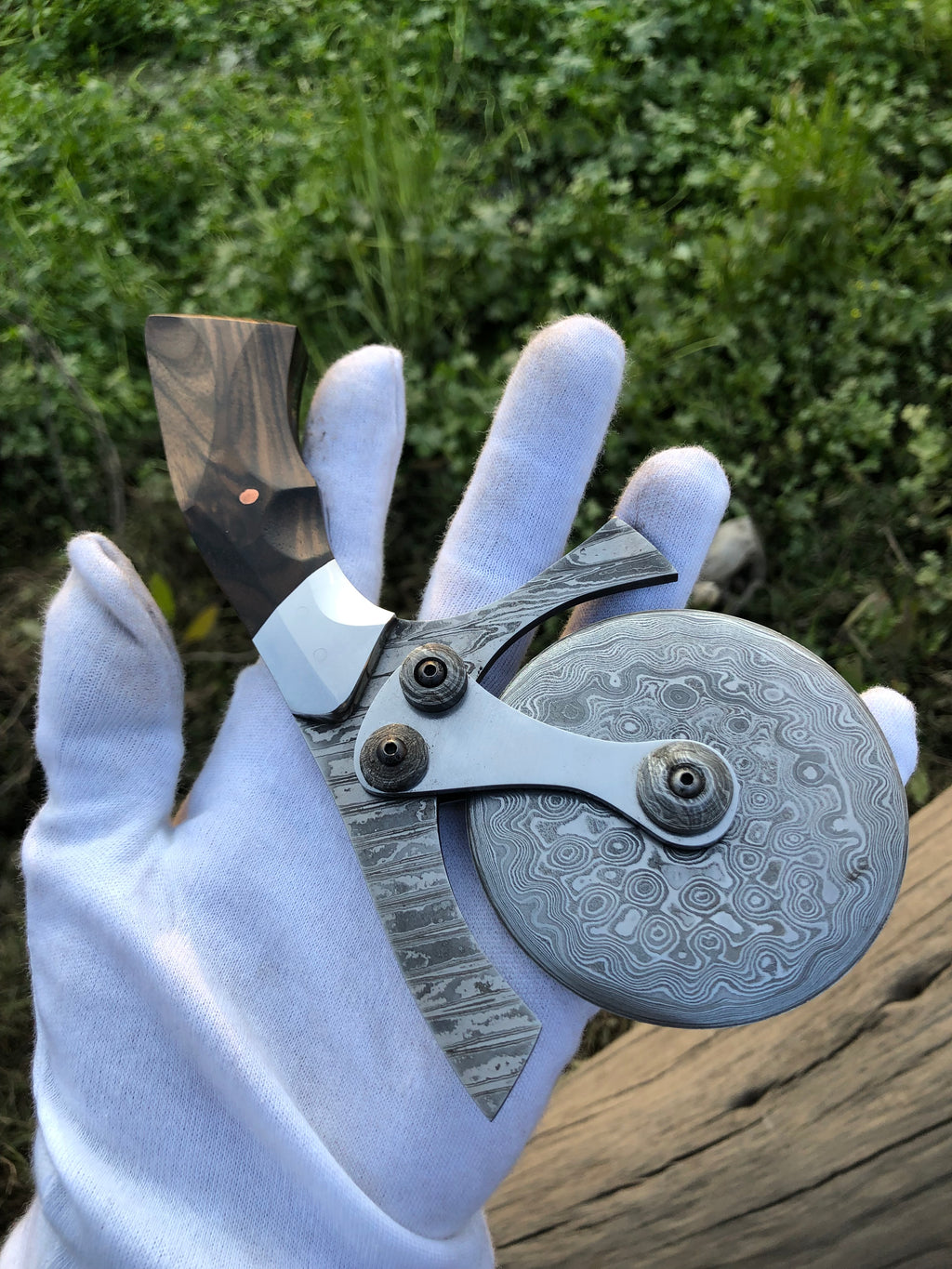 Pizza Enemy - Handmade Damascus Pizza Cutter