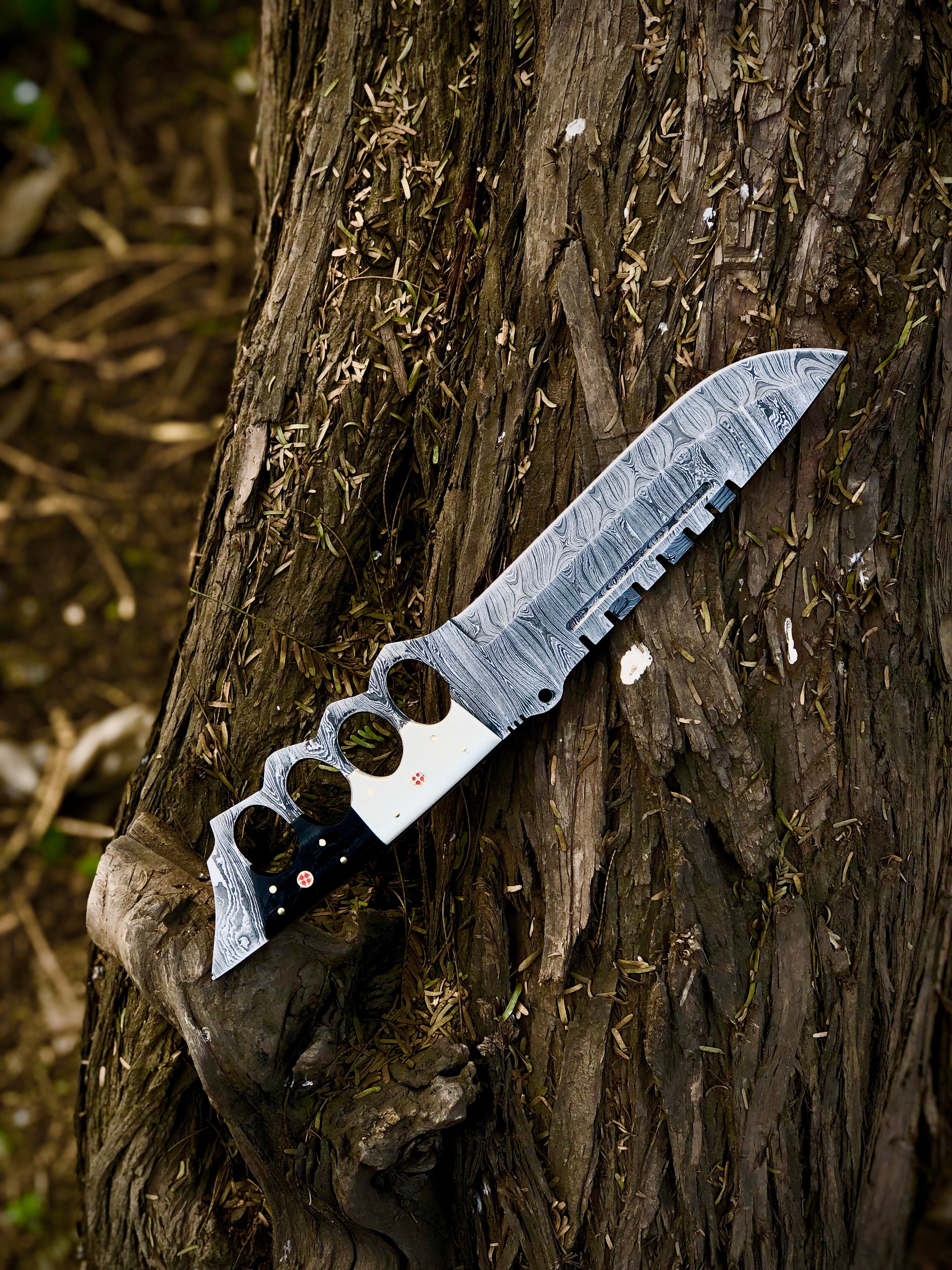 Knuckle Special – Handmade Damascus Steel Knuckle Handle Knife with Sheath