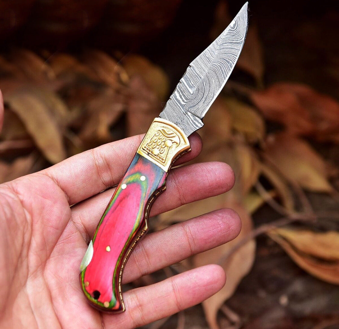 The Hunter – Handmade Damascus Pocket Knife with Multicolor Wood