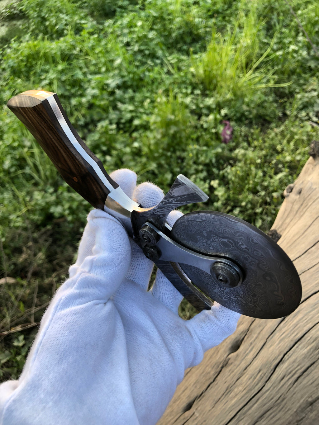 Pizza Enemy - Handmade Damascus Pizza Cutter