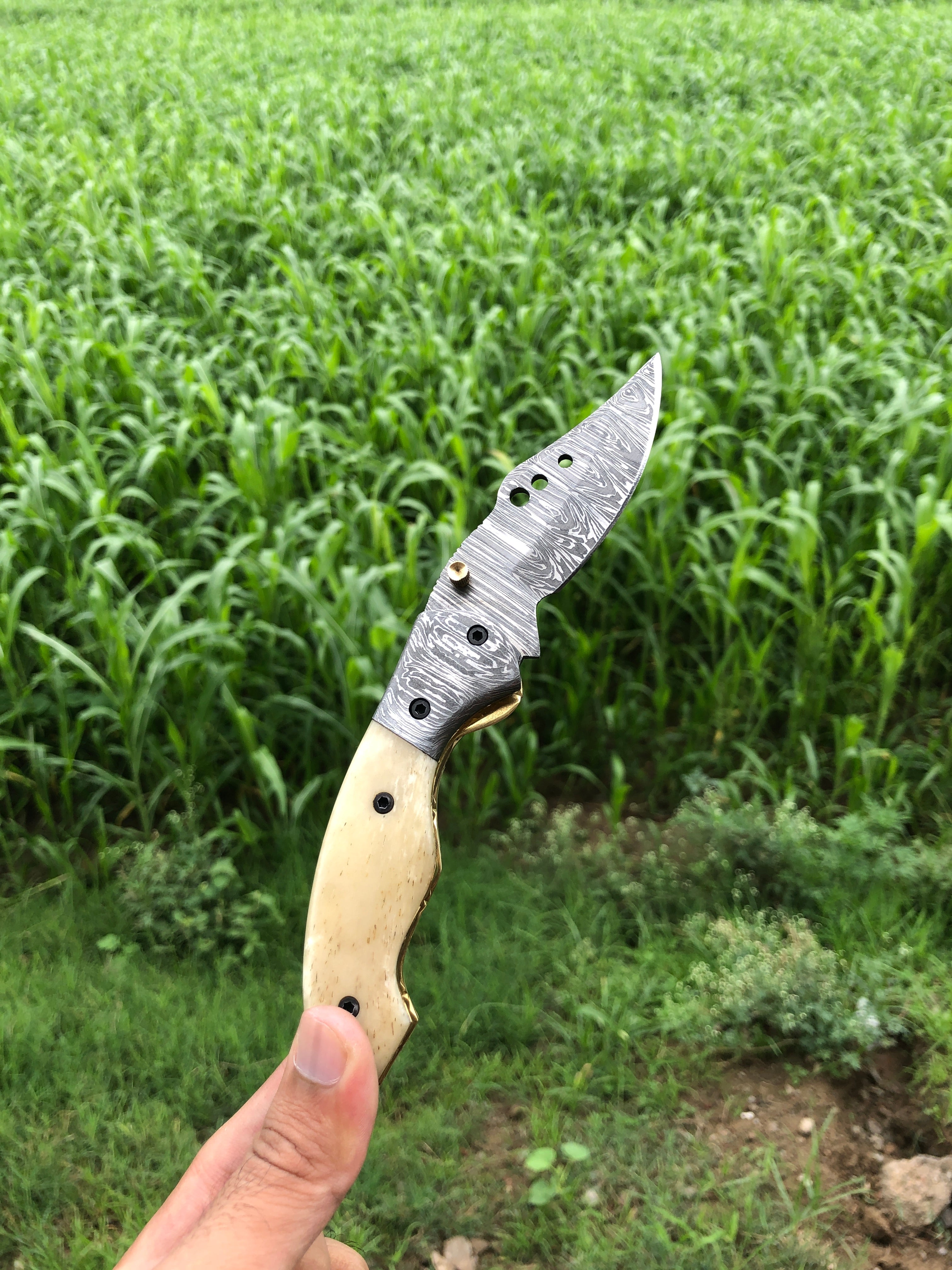 Camel Bone Special - Handmade Damascus Knife with Leather Sheath