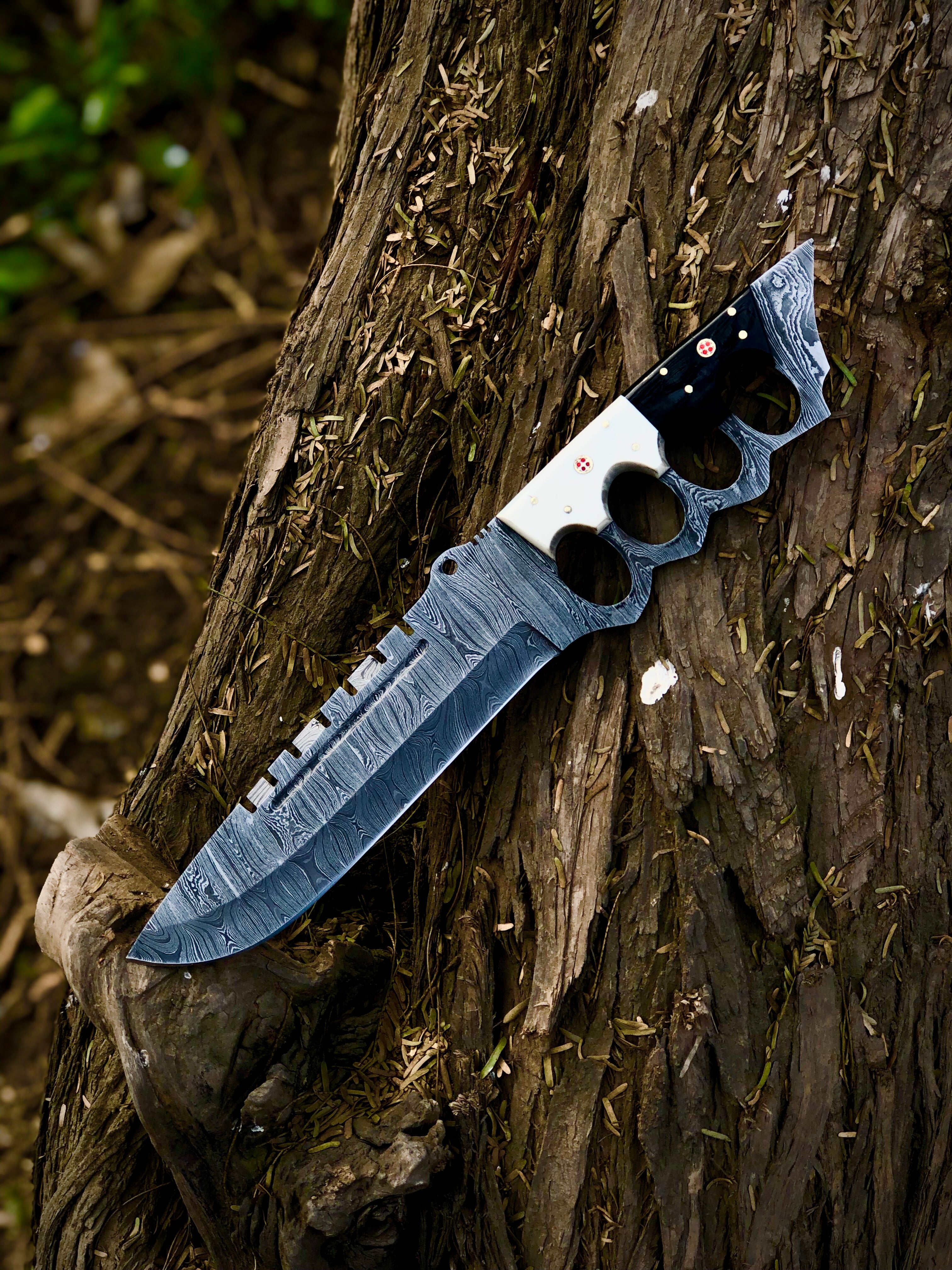 Knuckle Special – Handmade Damascus Steel Knuckle Handle Knife with Sheath