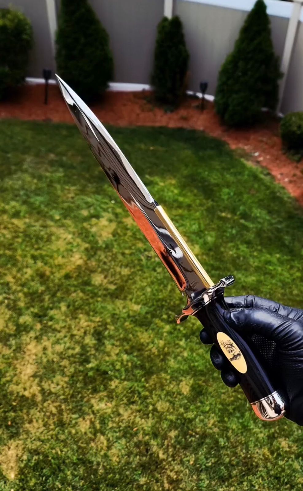 The Stunner – Handmade RAMBO-Style Bowie Knife with Sheath