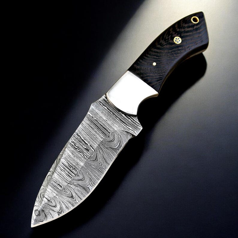 WildWenge – Handmade Damascus Bushcraft & Hunting Knife with Leather Sheath