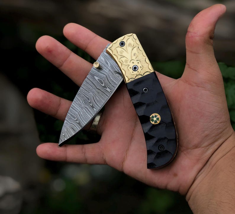 The IronWhisper – Custom Damascus Steel Pocket Folding Knife