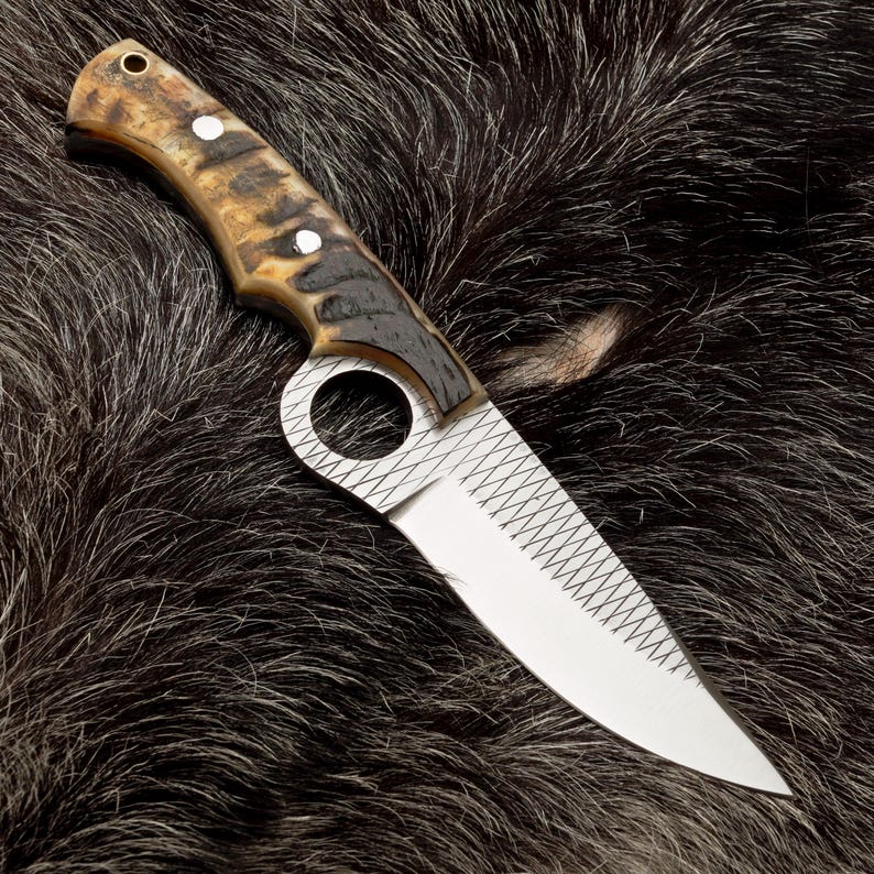 Crimson Edge – Handmade D2 Steel Skinning Knife with Leather Sheath