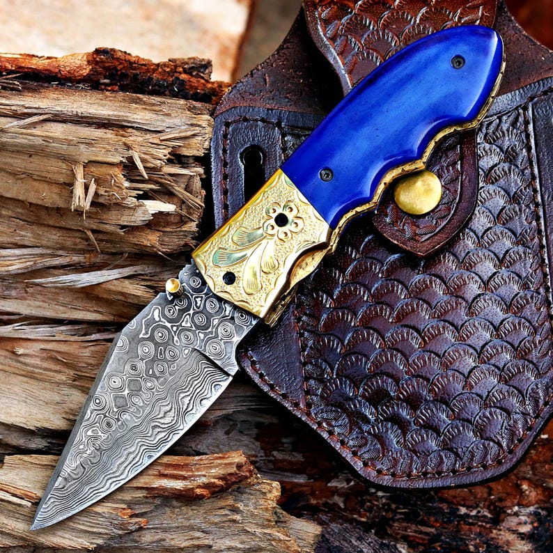 The HornBlade – Handmade Damascus Folding Knife with Bone & Ram Horn Handle