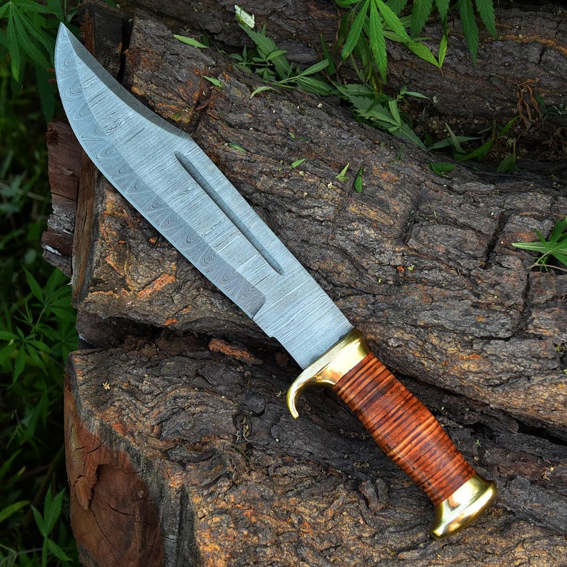 ProAction Damascus Hunter – Handmade Gurkha Kukri Bowie Knife