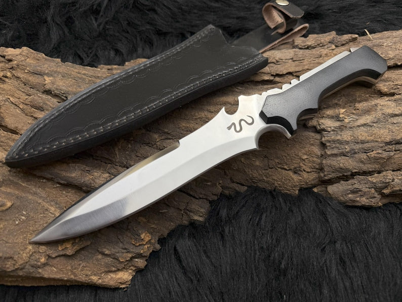 Krauser Fang – Resident Evil Replica Combat Knife