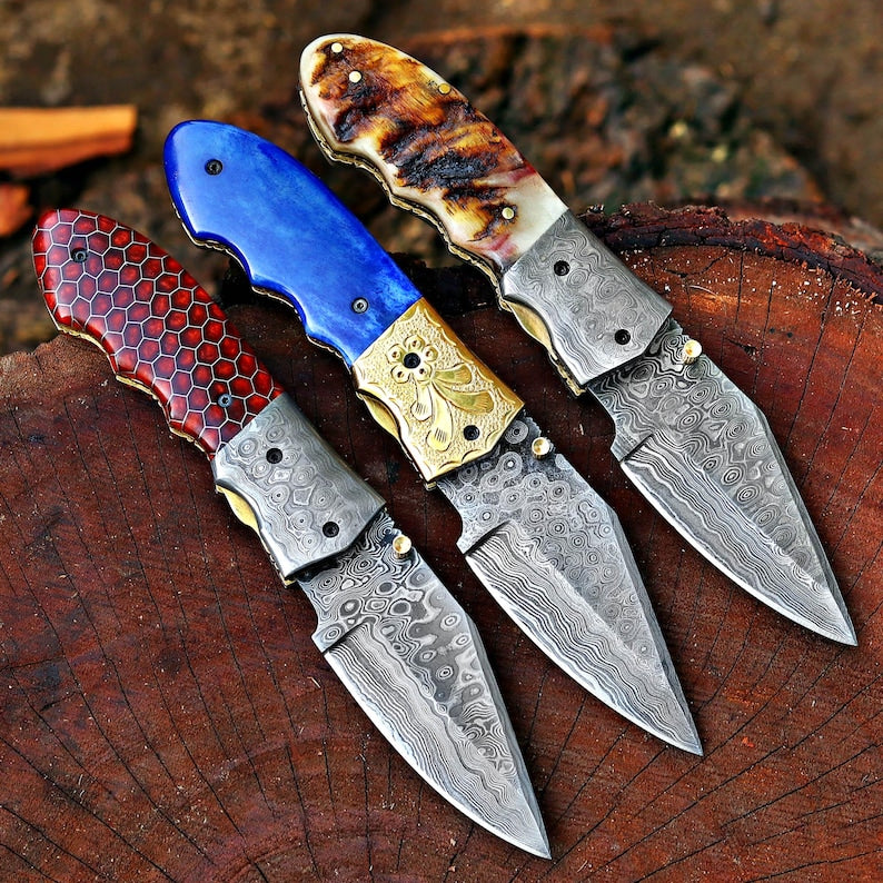 The HornBlade – Handmade Damascus Folding Knife with Bone & Ram Horn Handle