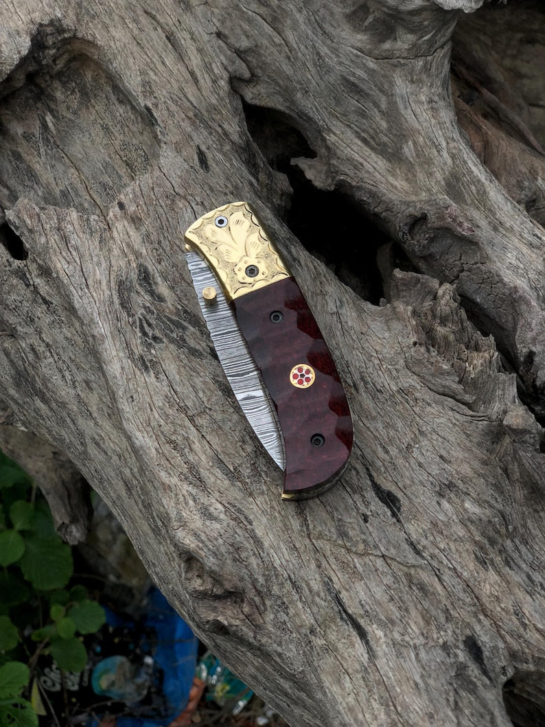 The IronWhisper – Custom Damascus Steel Pocket Folding Knife