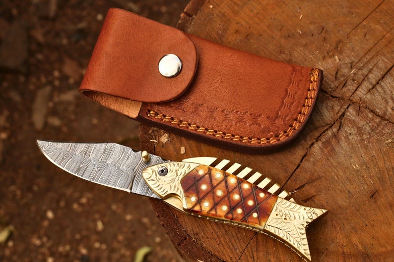 The FinBlade – Damascus Folding Knife with Fish Bone Handle